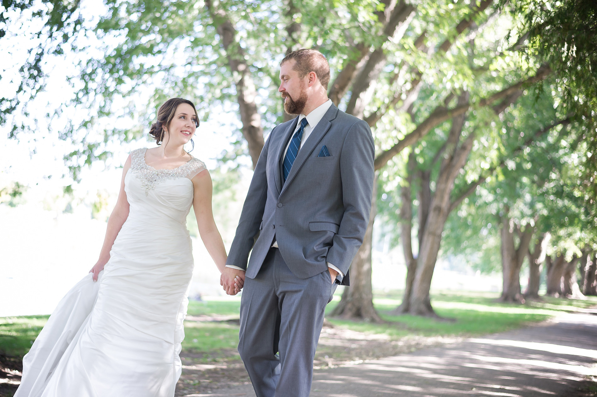 Wedding photographer at Mud Creek in Chatham-Kent Windsor Photography